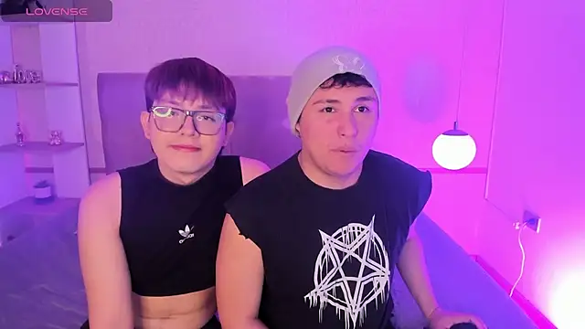 Boy2Boy Aheat online show from October 11, 12:28 pm