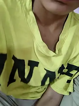 anayahotty online show from November 8, 8:12 pm