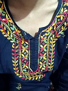 anayahotty online show from October 7, 11:06 pm