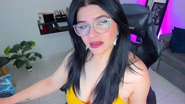 Snapshot of Miel_82 chatting on September 26, 11:17 am Miel 82 online show from September 26, 11:17 am