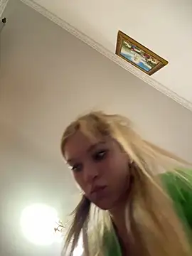 AlinaLiii online show from May 29, 8:26 pm