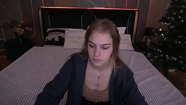 AlinaLiii online show from January 9, 6:42 am