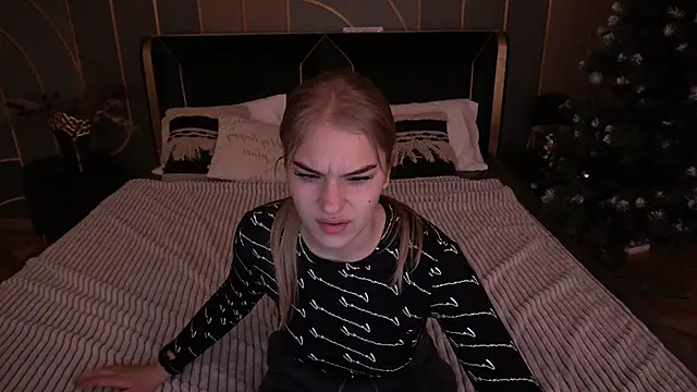 AlinaLiii online show from January 14, 6:39 am