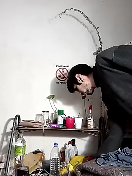 Snapshot of -Axelconda420 chatting on March 24, 4:34 am -Axelconda420 online show from March 24, 4:34 am