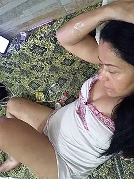 lucineia7 online show from November 18, 8:06 am