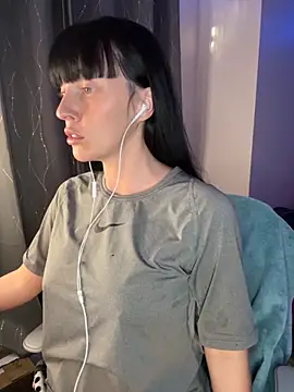 MaciiMayy online show from May 9, 2:15 am