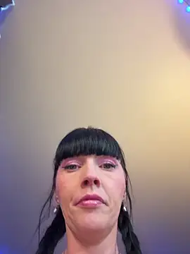 MaciiMayy online show from April 13, 11:31 pm