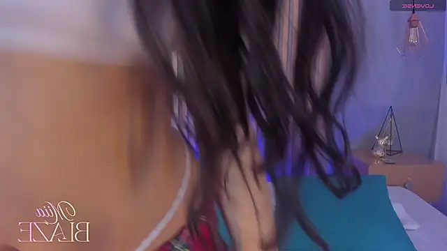 miia blaze online show from March 19, 1:33 pm