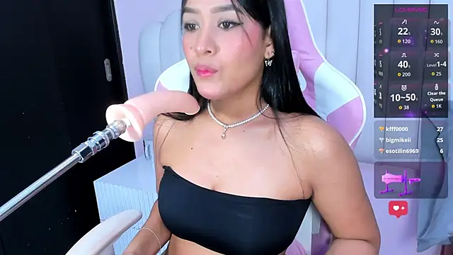 Snapshot of yailin_07 chatting on October 1, 11:47 am yailin 07 online show from October 1, 11:47 am