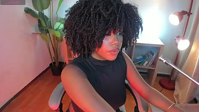 kehlannis  online show from March 31, 8:11 pm