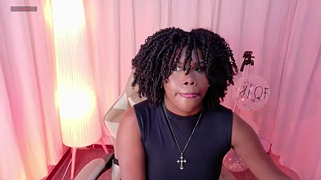 Snapshot of kehlannis_ chatting on November 18, 7:50 pm kehlannis online show from November 18, 7:50 pm