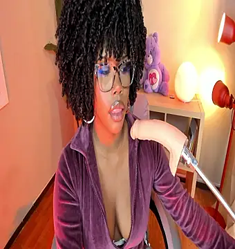 kehlannis  online show from February 25, 7:36 pm