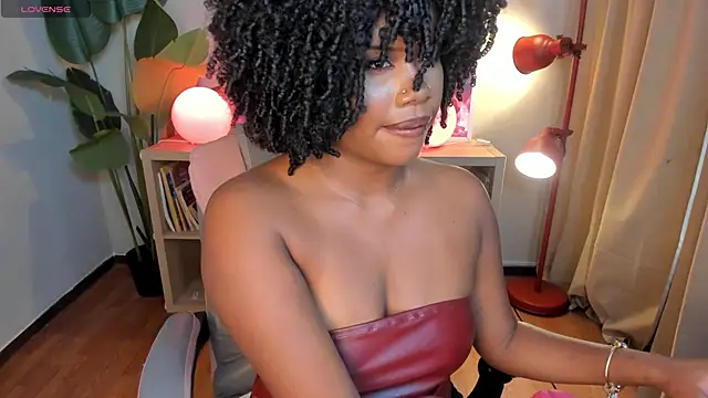 kehlannis  online show from March 9, 8:01 pm