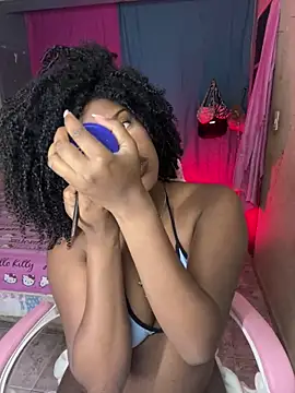 Snapshot of kehlannis_ chatting on December 1, 8:42 pm kehlannis online show from December 1, 8:42 pm