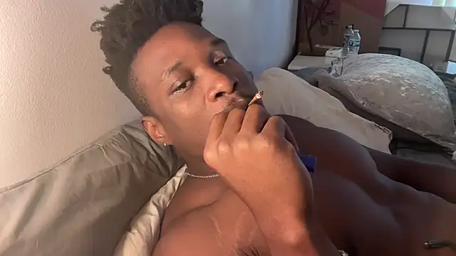 MrDaddyBlackNi9e online show from December 4, 1:54 pm