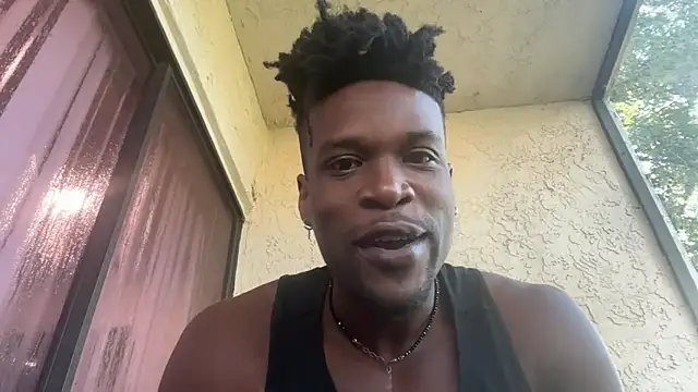 Snapshot of MrDaddyBlackNi9e chatting on September 26, 12:23 pm MrDaddyBlackNi9e online show from September 26, 12:23 pm