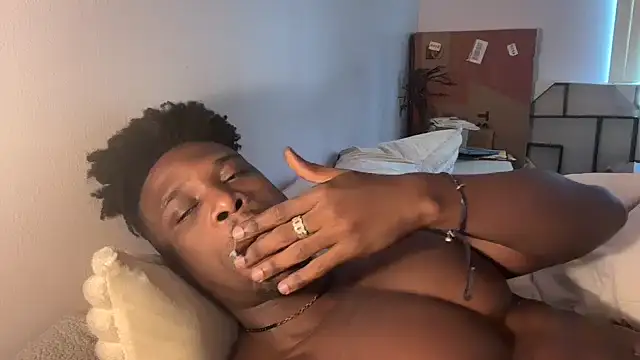 Snapshot of MrDaddyBlackNi9e chatting on September 22, 4:13 pm MrDaddyBlackNi9e online show from September 22, 4:13 pm
