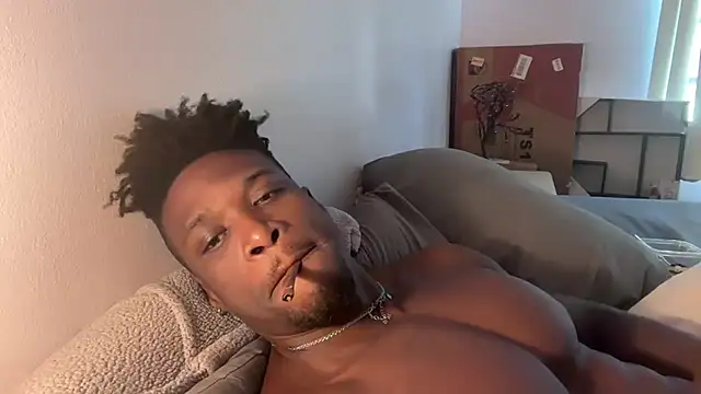 MrDaddyBlackNi9e online show from December 1, 2:07 pm