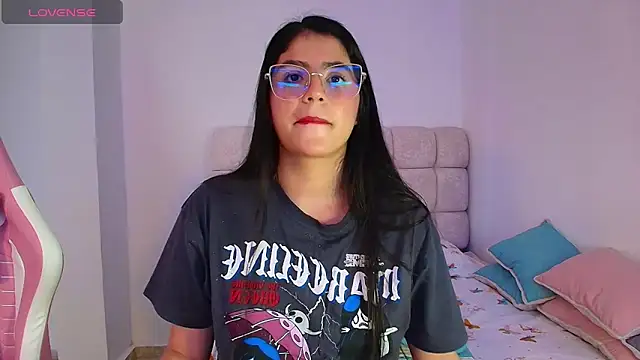 Julieta Rose19 online show from March 8, 10:46 pm