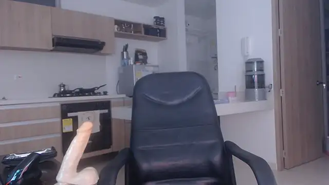 LovePaula online show from February 9, 12:19 am