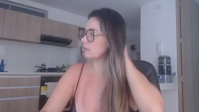 LovePaula online show from August 6, 12:11 pm