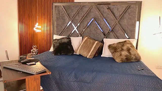 Dafne  Ruiz online show from March 10, 1:37 pm