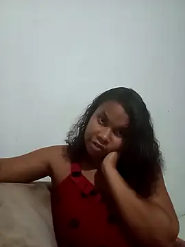 Snapshot of PrettahSantos chatting on April 13, 3:43 am PrettahSantos online show from April 13, 3:43 am