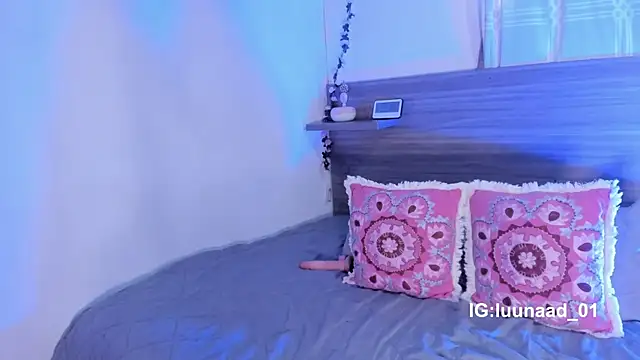 Snapshot of LunaCandy21 chatting on October 6, 7:36 pm LunaCandy21 online show from October 6, 7:36 pm