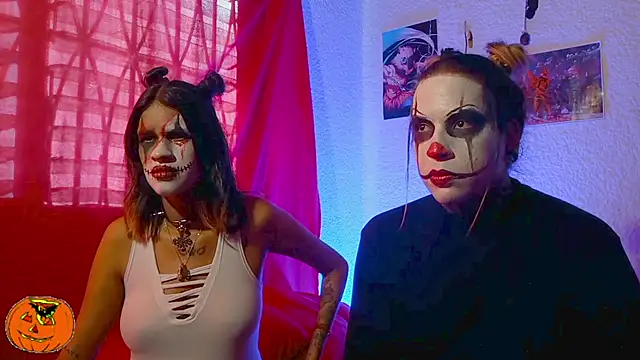 Couple Moth666 online show from October 31, 9:00 pm