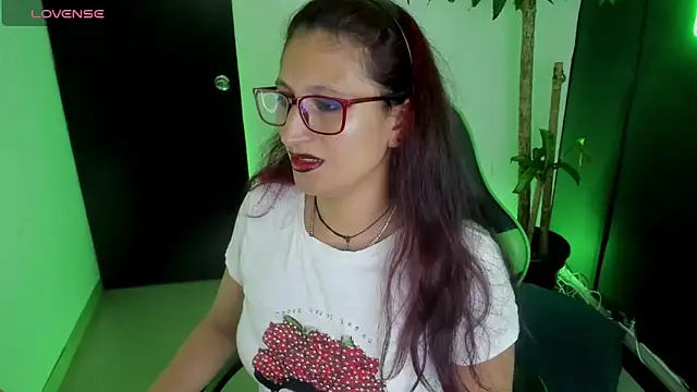 VictoriaSpenser online show from December 1, 1:45 pm