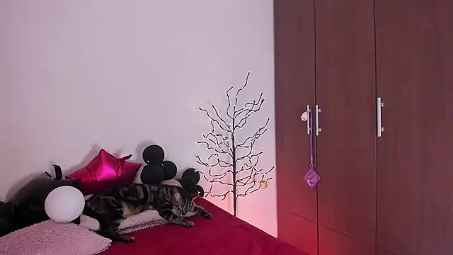 ScarlettRosetti online show from February 5, 3:13 am