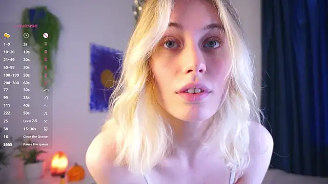 HoneyRay online show from October 30, 8:23 am