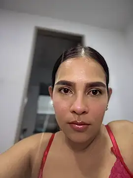 Snapshot of Valery_lux16 chatting on February 28, 7:13 pm Valery lux16 online show from February 28, 7:13 pm