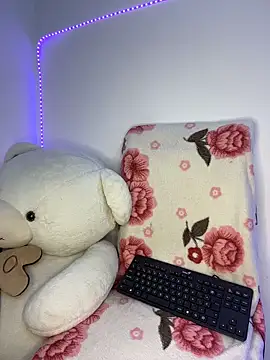 Snapshot of Linda_rouse chatting on November 9, 8:13 pm Linda rouse online show from November 9, 8:13 pm