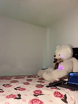 Snapshot of Linda_rouse chatting on November 23, 12:42 am Linda rouse online show from November 23, 12:42 am