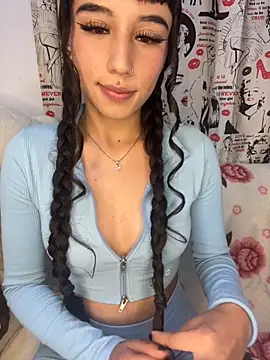 Snapshot of Linda_rouse chatting on October 22, 12:43 am Linda rouse online show from October 22, 12:43 am