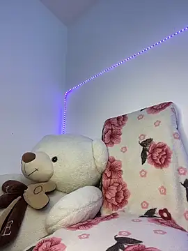 Snapshot of Linda_rouse chatting on November 8, 8:01 pm Linda rouse online show from November 8, 8:01 pm