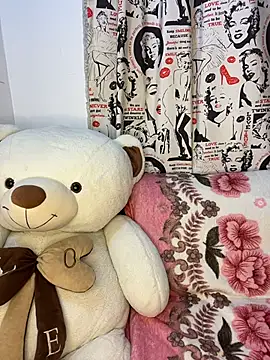 Snapshot of Linda_rouse chatting on October 27, 10:44 pm Linda rouse online show from October 27, 10:44 pm