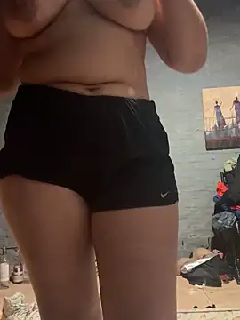 Snapshot of Lolalopez746 chatting on October 5, 3:19 am Lolalopez746 online show from October 5, 3:19 am