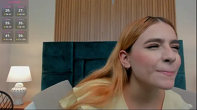 Snapshot of Amber_kiss_ chatting on July 1, 6:19 pm Amber kiss online show from July 1, 6:19 pm