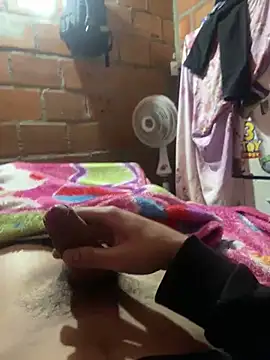 Snapshot of Dani-202p chatting on October 25, 11:53 am Dani-202p online show from October 25, 11:53 am