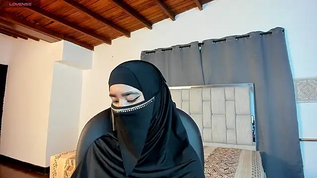 kalila latif online show from November 13, 2:48 am