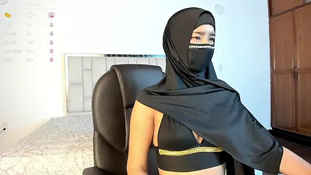 Snapshot of kalila_latif chatting on September 23, 3:24 am kalila latif online show from September 23, 3:24 am