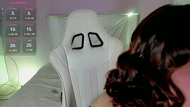 Snapshot of Isabela_saenz chatting on October 5, 4:58 am Isabela saenz online show from October 5, 4:58 am