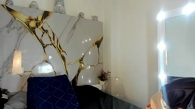 SweettPoison  online show from June 2, 2:22 am