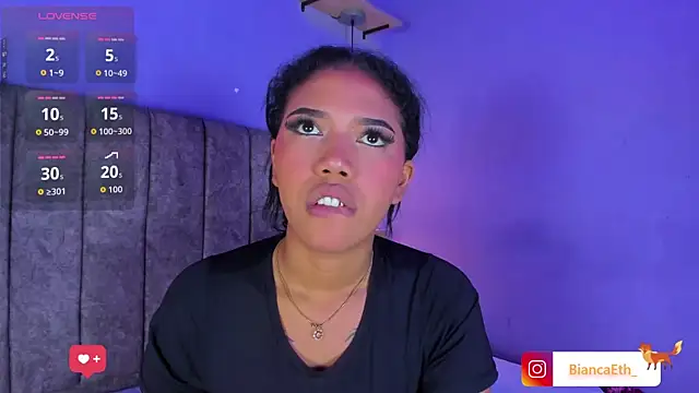 Snapshot of Bianca_Ethan chatting on July 4, 7:18 pm Bianca Ethan online show from July 4, 7:18 pm
