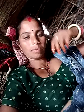 Snapshot of Kirti_k chatting on October 14, 5:08 am Kirti k online show from October 14, 5:08 am