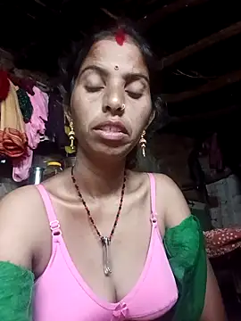 Snapshot of Kirti_k chatting on October 10, 10:32 pm Kirti k online show from October 10, 10:32 pm