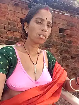 Snapshot of Kirti_k chatting on October 11, 10:38 am Kirti k online show from October 11, 10:38 am