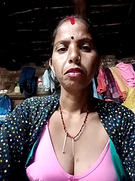 Snapshot of Kirti_k chatting on October 17, 6:53 pm Kirti k online show from October 17, 6:53 pm